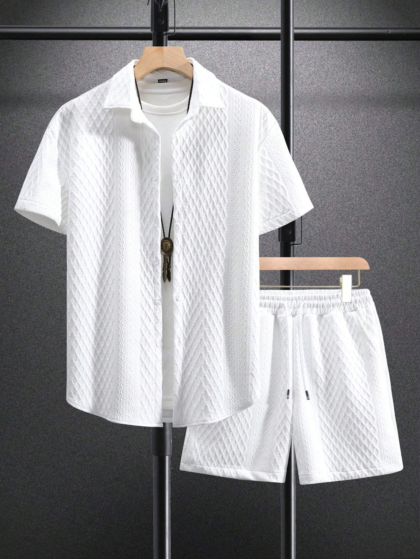 Manfinity Homme Men'S Plain Short Sleeve Shirt and Shorts Set